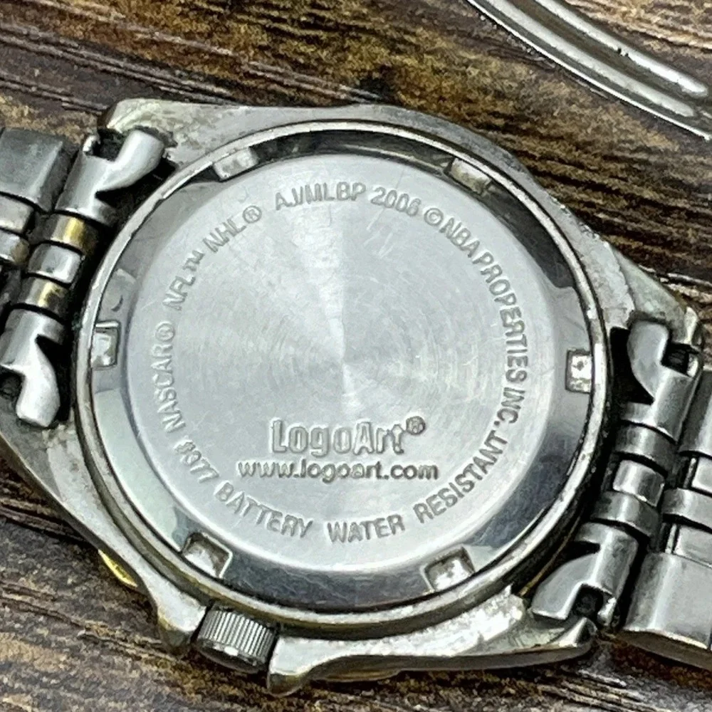 LogoArt Tampa Bay Buccaneers Vintage Women's Watch Stainless Steel New Battery